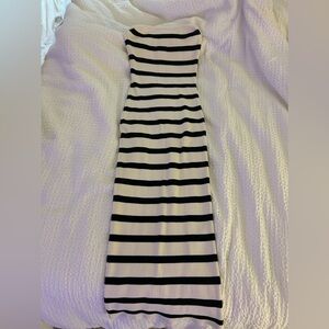 White and black striped H&M strapless mini dress